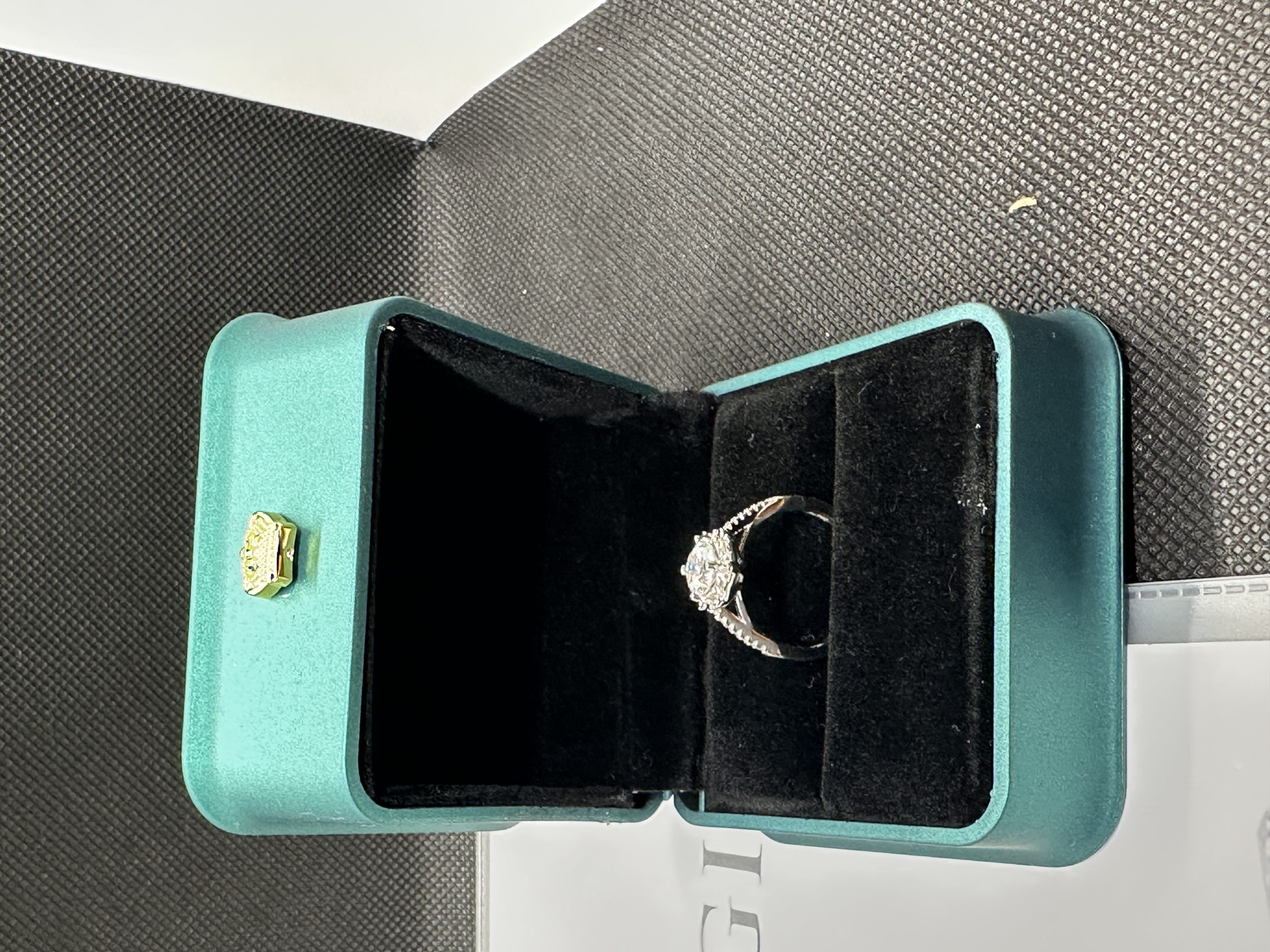 ダイヤの指輪 ダイヤモンド 安い 天然ダイヤモンド1.01ct GIA証明書 AU750指輪