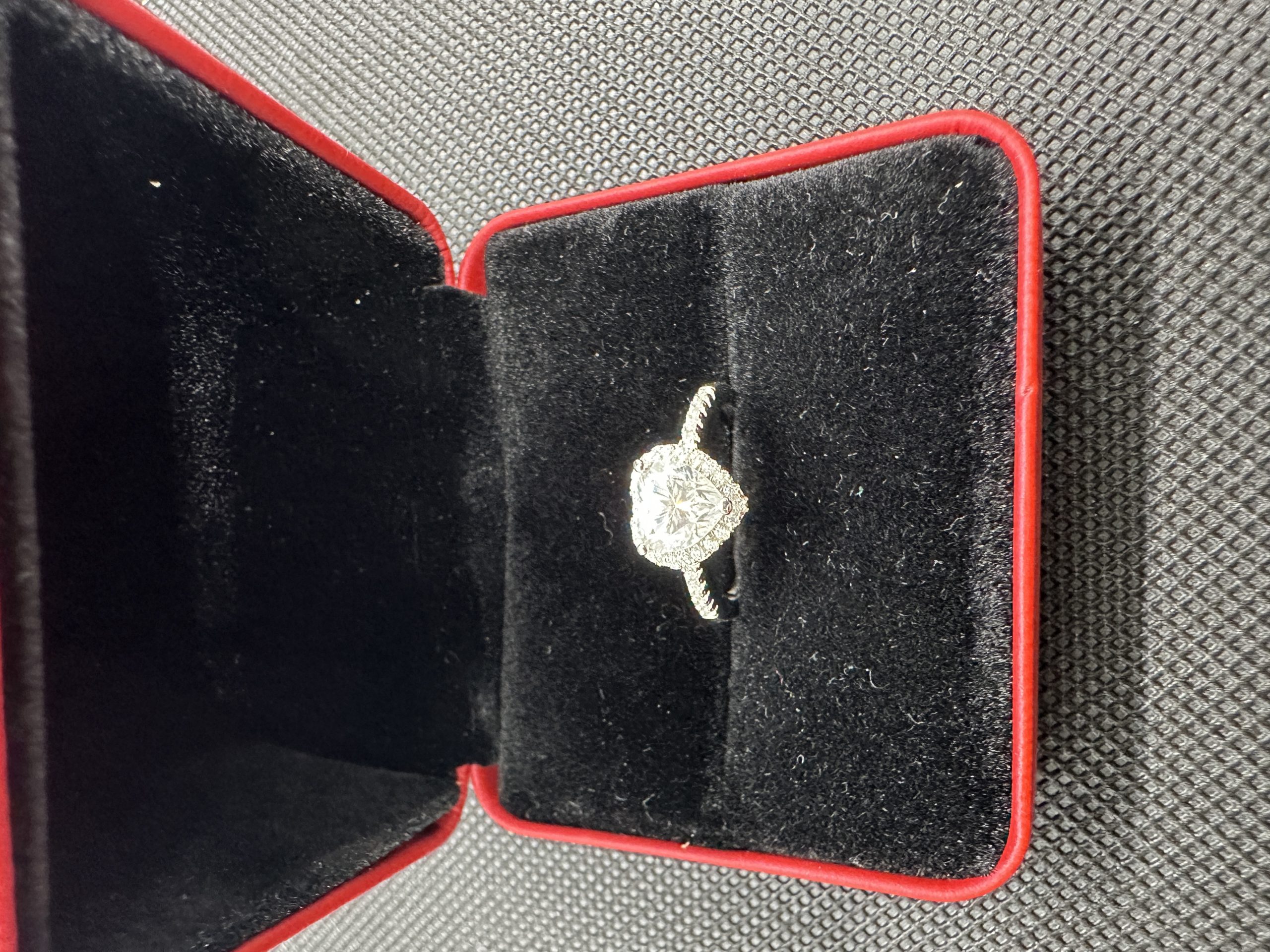 ダイヤの指輪 メレー ダイヤモンド 天然ダイヤモンド1.01ct GIA証明書 AU750指輪