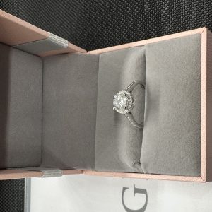 ダイヤの指輪 ダイヤモンド リング 安い 天然ダイヤモンド1.01ct GIA鑑定書 AU750指輪