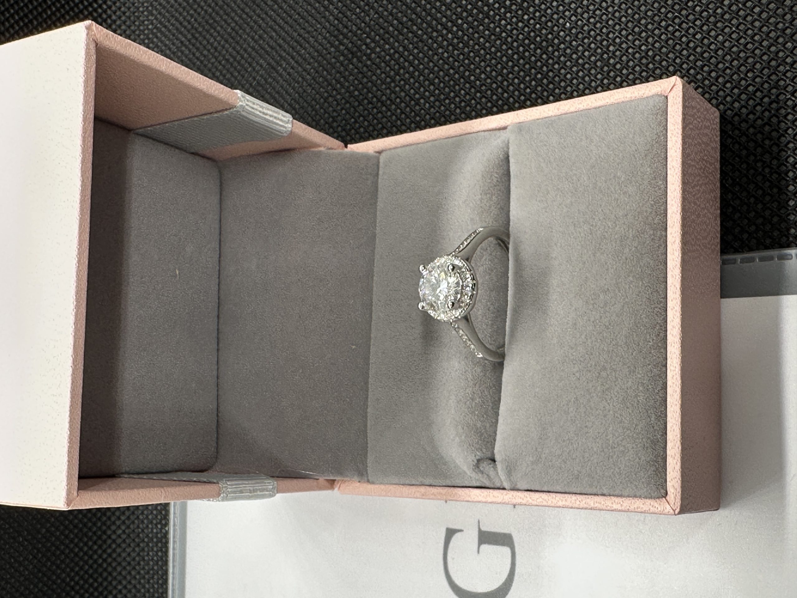 ダイヤの指輪 ダイヤモンド リング 安い 天然ダイヤモンド1.01ct GIA鑑定書 AU750指輪