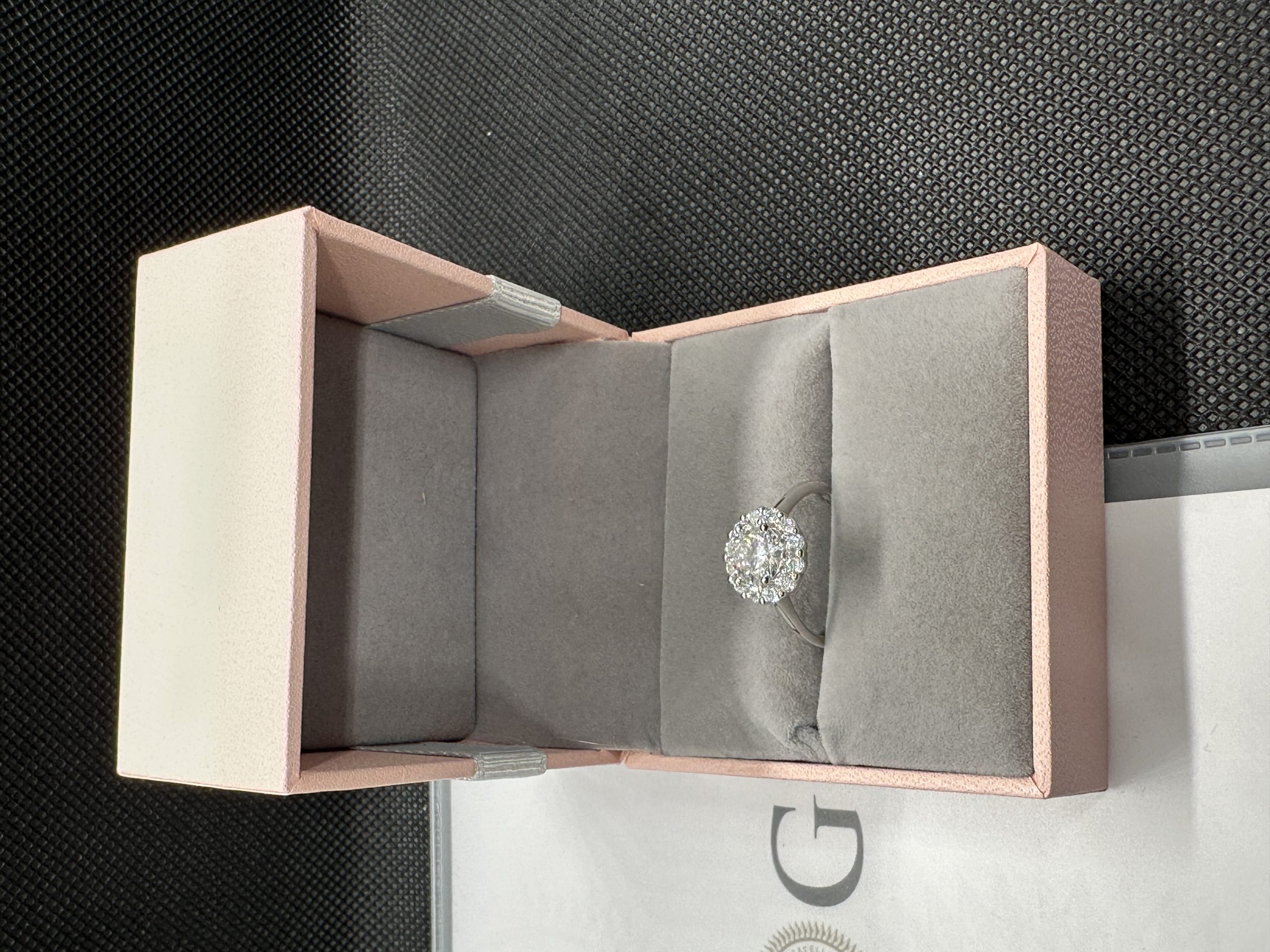 ダイヤの指輪 鑑定書 ダイヤ 天然ダイヤモンド1.01ct GIA鑑定書 AU750指輪