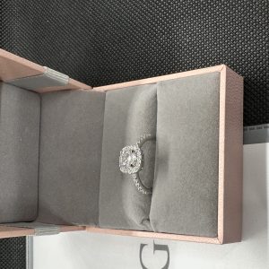 ダイヤの指輪 1 カラット 天然ダイヤモンド1.01ct GIA鑑定書 AU750指輪