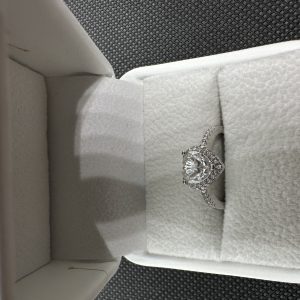 ダイヤの指輪 1 カラット 天然ダイヤモンド1.01ct GIA鑑定書 AU750指輪