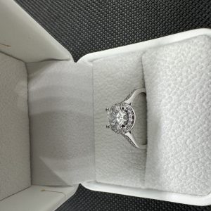 ダイヤの指輪 gia 鑑定書 天然ダイヤモンド1.01ct GIA鑑定書 AU750指輪